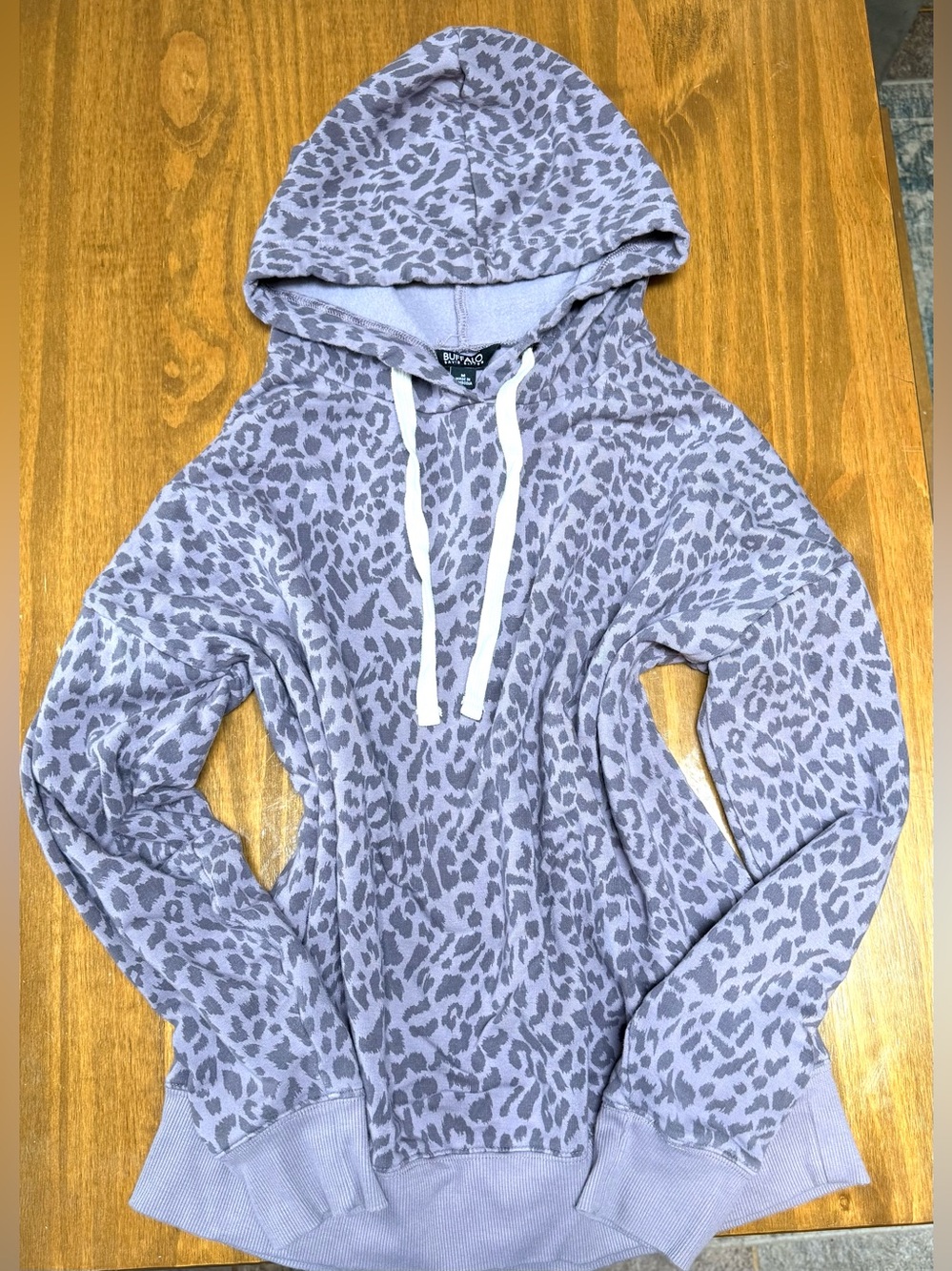 Soft Lavender Leopard Print Hoodie Sweater Size Medium